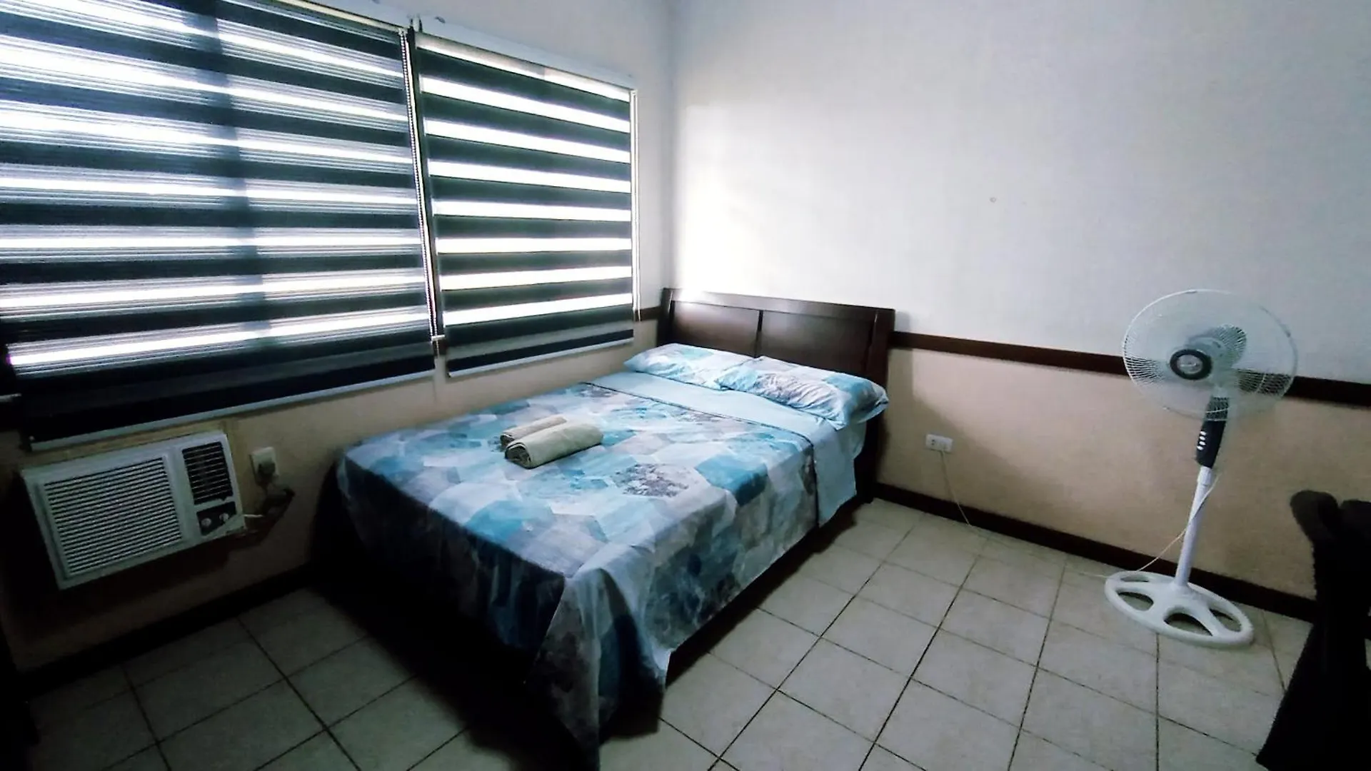 Trip Nest Rentals Dauis 0*,  Philippines