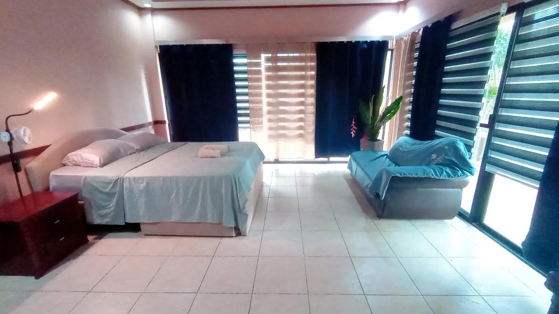 Trip Nest Rentals Dauis Philippines